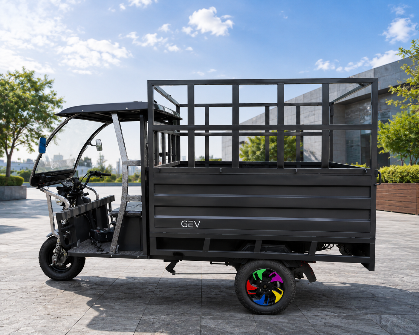 Loader E-Rickshaw